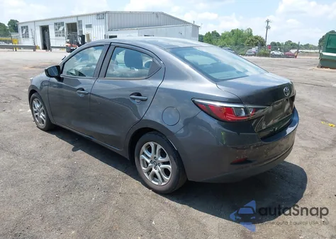 2017 Toyota Yaris Ia z USA, uszkodzony, nr VIN 3MYDLBYV2HY185322